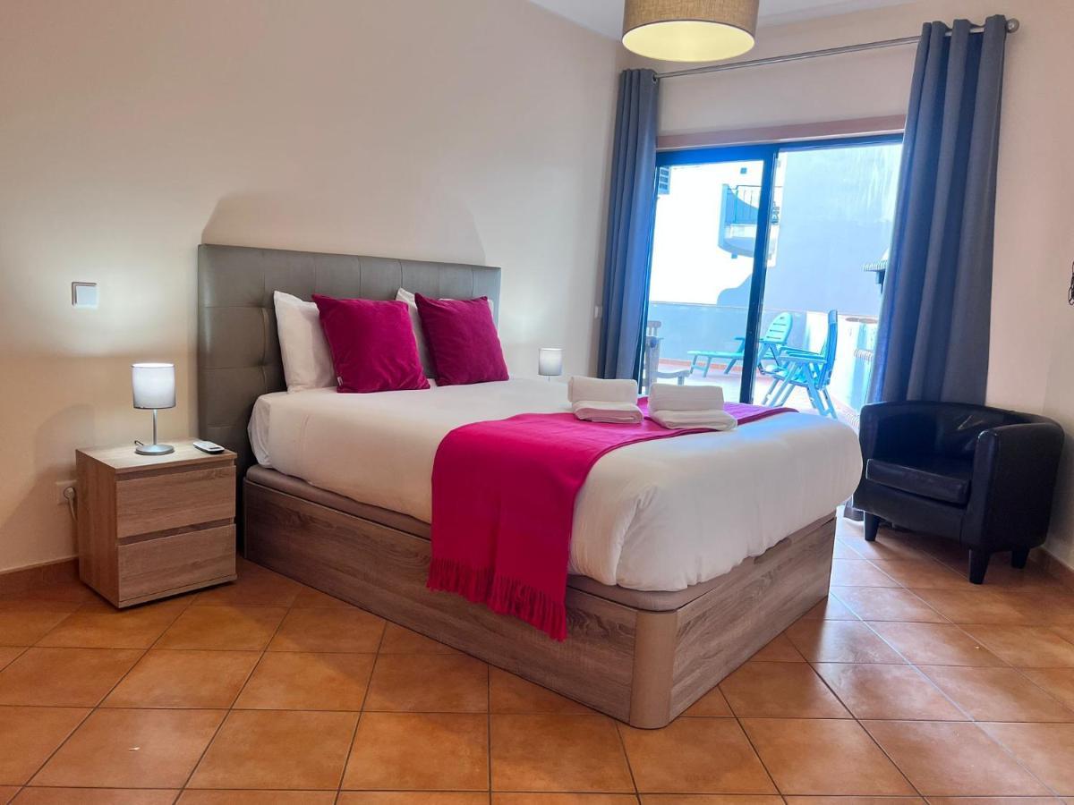 Ferienwohnung Armacao De Pera Ocean Terrace With Pool By Homing Exterior foto